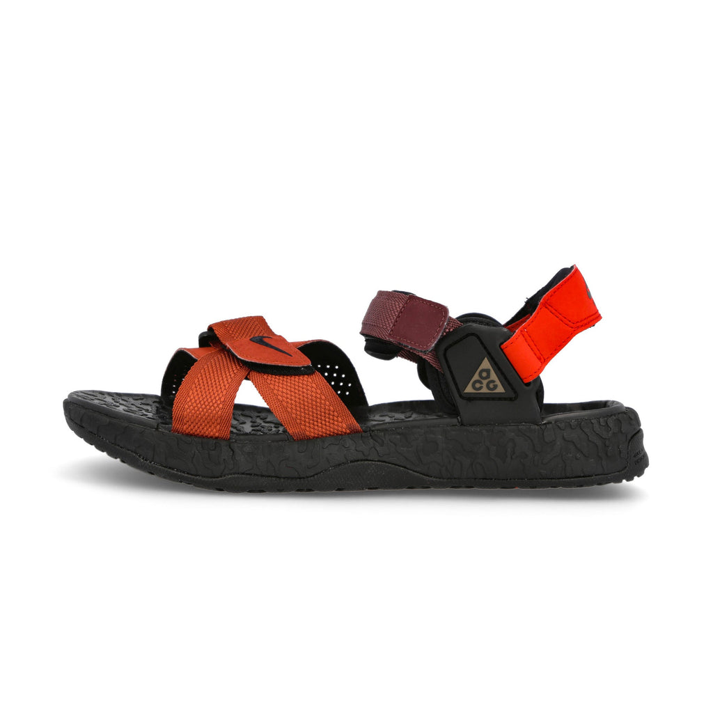 Nike ACG Air Deschutz +